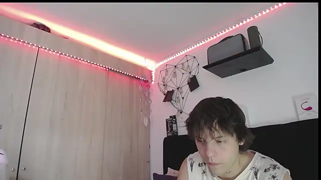 Santiago kiler online show from March 5, 6:15 pm