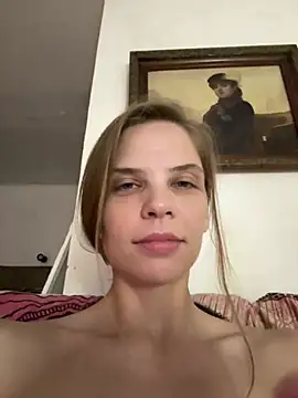 Snapshot of LeyaJohnson chatting on July 7, 9:40 pm LeyaJohnson online show from July 7, 9:40 pm