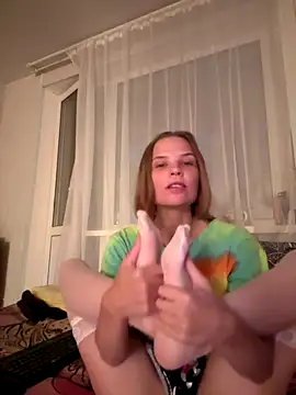 Snapshot of LeyaJohnson chatting on September 28, 3:19 pm LeyaJohnson online show from September 28, 3:19 pm