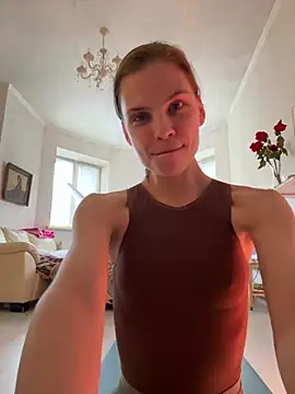 LeyaJohnson online show from February 14, 11:43 am