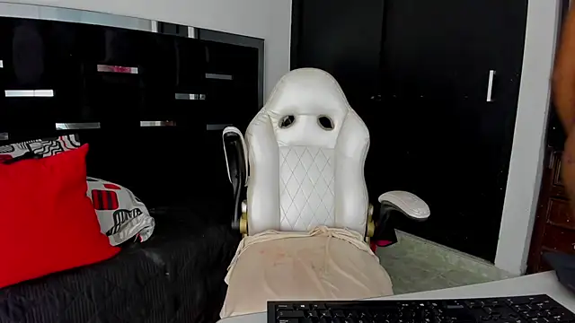 Dollperverthot online show from November 5, 11:57 am