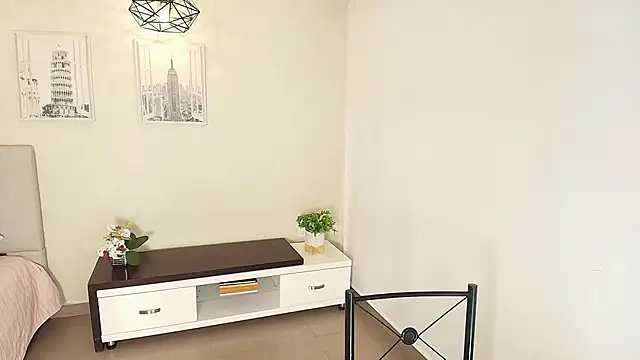 Sassy--Girl online show from November 21, 6:18 pm