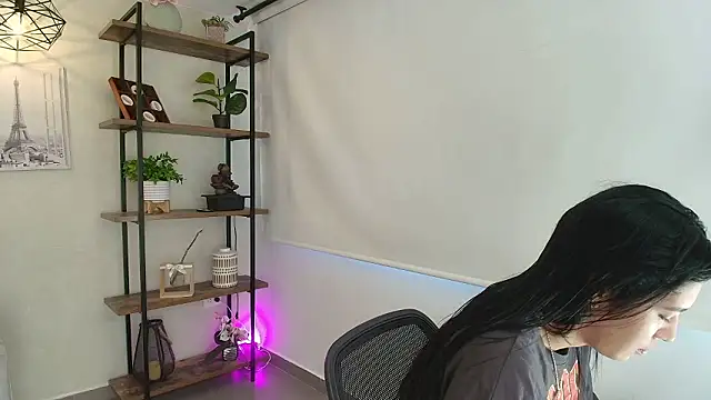 Sassy--Girl online show from March 16, 6:21 pm