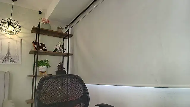 Sassy--Girl online show from March 18, 6:09 pm