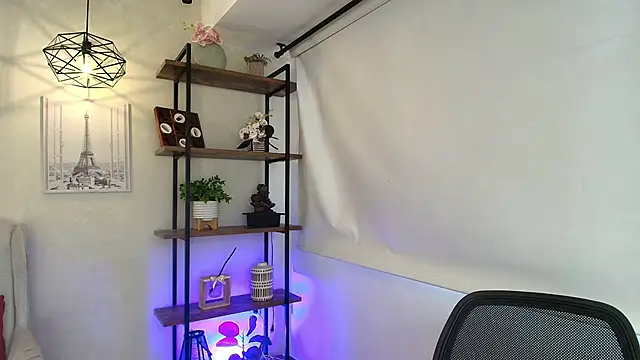 Sassy--Girl online show from March 28, 6:31 pm