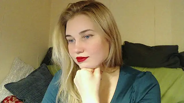 mmmPinUpGirl online show from October 8, 5:57 pm