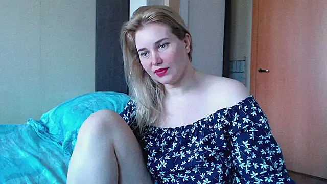 mmmPinUpGirl online show from June 30, 8:14 am