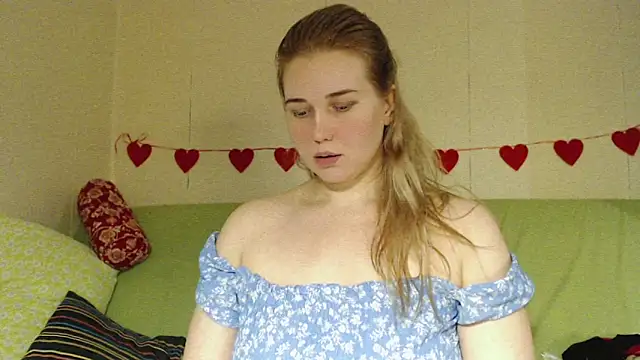 mmmPinUpGirl online show from February 21, 1:35 pm