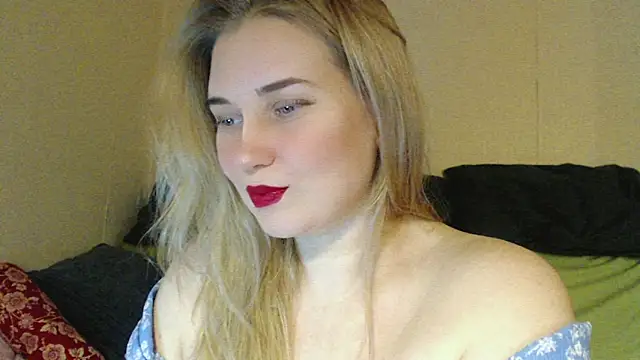 mmmPinUpGirl online show from November 7, 6:45 pm