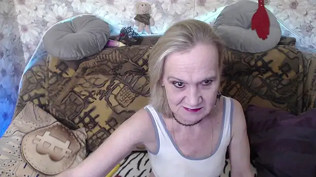 Snapshot of MissBekker chatting on March 6, 12:54 am MissBekker online show from March 6, 12:54 am