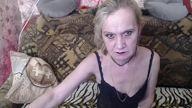 Snapshot of MissBekker chatting on January 30, 6:21 pm MissBekker online show from January 30, 6:21 pm