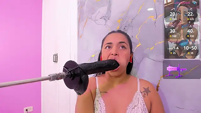 Snapshot of susan__bigass chatting on April 21, 11:39 am susan bigass online show from April 21, 11:39 am