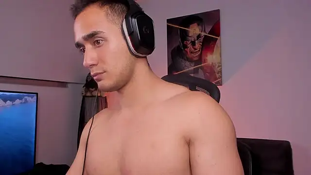 AlexRivera6 online show from January 28, 1:29 am