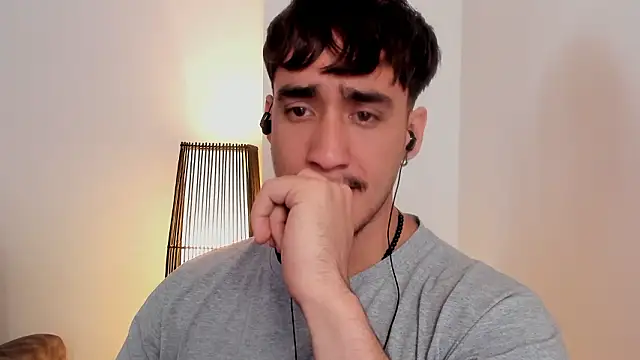 AlexRivera6 online show from February 13, 4:18 pm