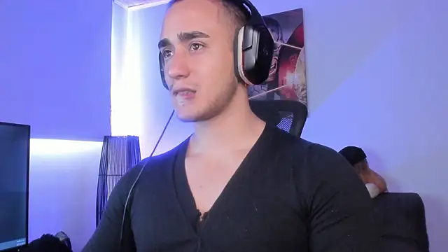 AlexRivera6 online show from December 22, 9:42 pm