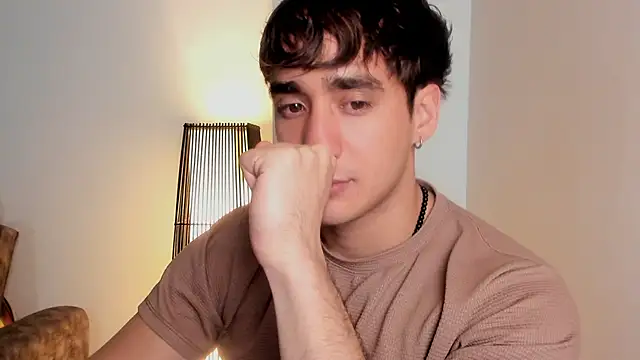 AlexRivera6 online show from December 4, 11:48 pm