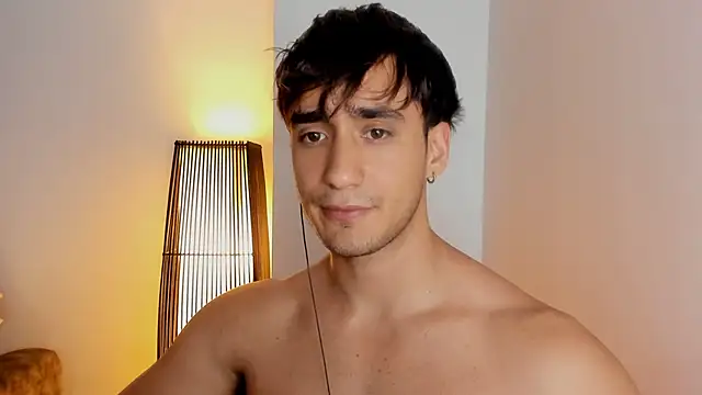 AlexRivera6 online show from December 22, 1:17 am