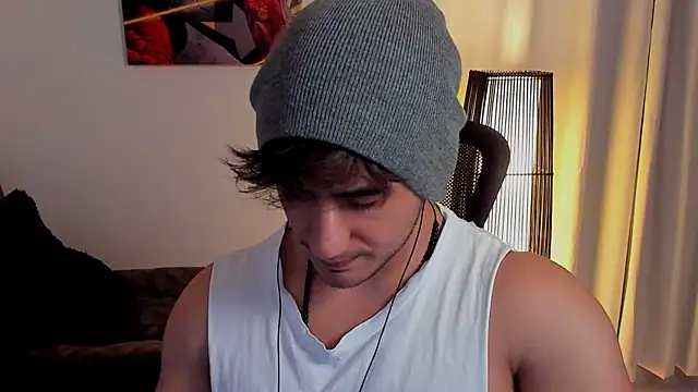 AlexRivera6 online show from May 13, 6:04 pm