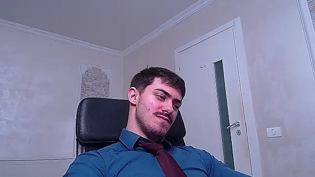 Snapshot of WilsonJules chatting on January 23, 6:45 pm WilsonJules online show from January 23, 6:45 pm