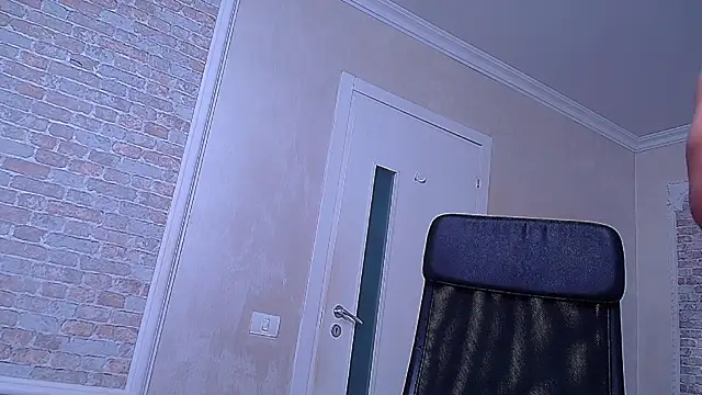 Snapshot of WilsonJules chatting on January 17, 11:29 pm WilsonJules online show from January 17, 11:29 pm