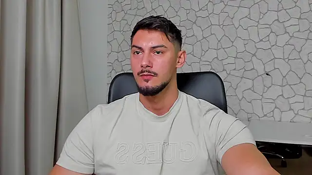 Snapshot of ClintMasters chatting on November 7, 5:23 am ClintMasters online show from November 7, 5:23 am