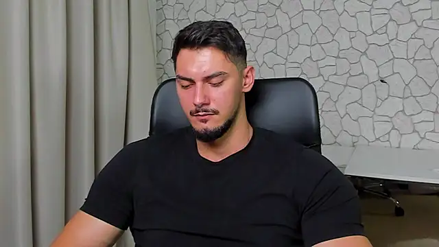 Snapshot of ClintMasters chatting on November 3, 5:23 am ClintMasters online show from November 3, 5:23 am