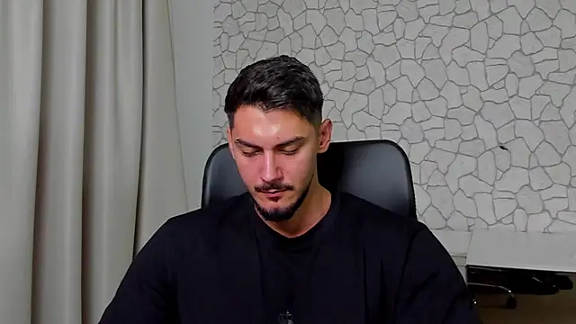 Snapshot of ClintMasters chatting on November 9, 5:55 am ClintMasters online show from November 9, 5:55 am