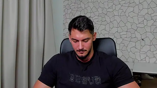 Snapshot of ClintMasters chatting on November 10, 5:45 am ClintMasters online show from November 10, 5:45 am