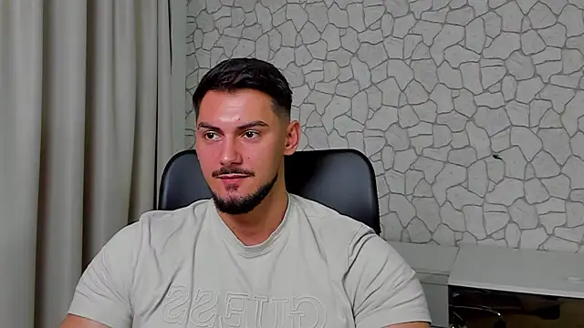 Snapshot of ClintMasters chatting on October 23, 5:28 am ClintMasters online show from October 23, 5:28 am