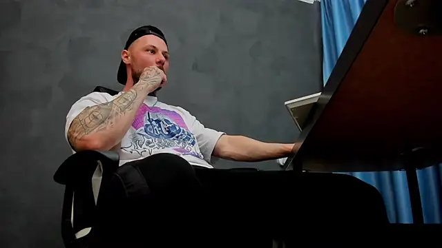 BrianHunts online show from March 7, 9:40 am