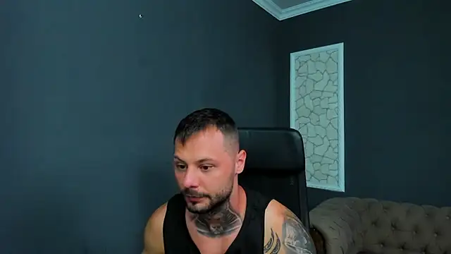 Snapshot of BrianHunts chatting on June 21, 4:40 am BrianHunts online show from June 21, 4:40 am