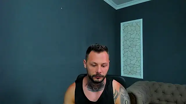Snapshot of BrianHunts chatting on July 19, 4:54 am BrianHunts online show from July 19, 4:54 am
