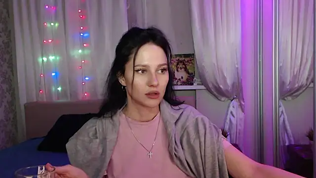 Snapshot of Zlata888 chatting on October 15, 4:37 pm Zlata888 online show from October 15, 4:37 pm