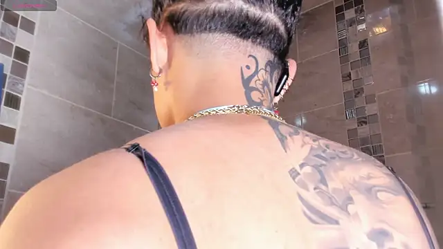 ohyesly  online show from March 29, 8:05 am