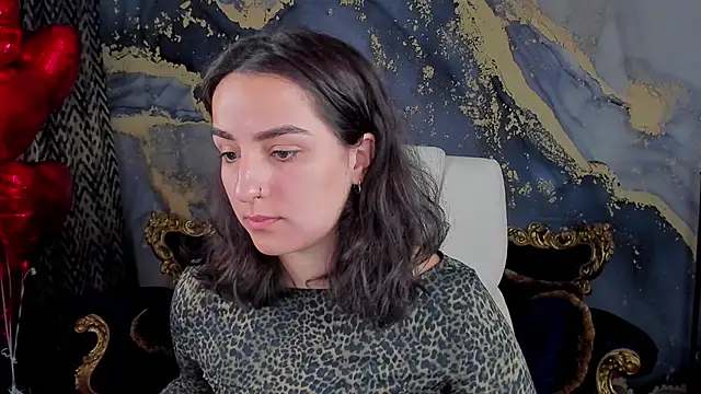 Daphne Moss online show from February 20, 2:13 pm