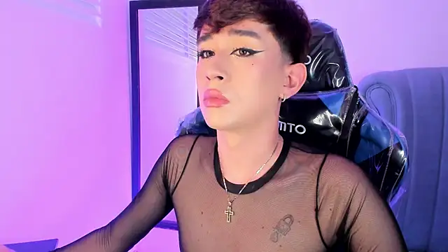 Chris boy  online show from March 15, 1:51 pm