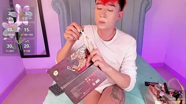 Chris boy  online show from May 13, 12:12 pm