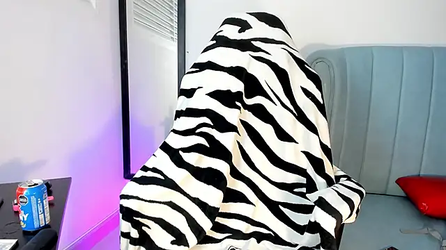 Chris boy  online show from February 4, 9:59 am