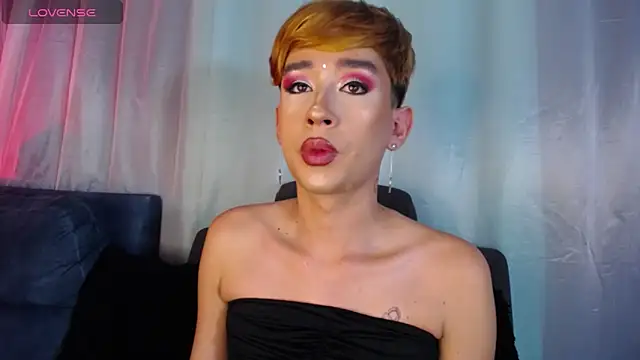 Snapshot of Chris_boy_ chatting on January 27, 7:35 am Chris boy online show from January 27, 7:35 am