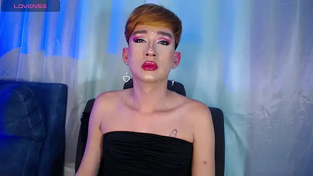 Snapshot of Chris_boy_ chatting on January 27, 10:38 am Chris boy online show from January 27, 10:38 am