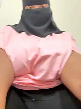 Snapshot of Submissive_Arab chatting on October 27, 9:38 pm Submissive Arab online show from October 27, 9:38 pm