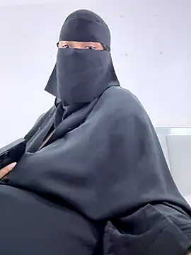 Snapshot of Submissive_Arab chatting on December 1, 10:15 pm Submissive Arab online show from December 1, 10:15 pm