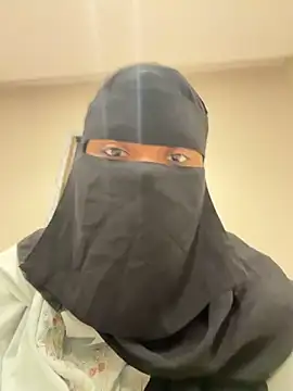 Submissive Arab online show from June 21, 11:10 pm