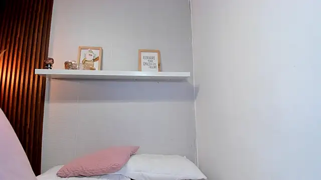 LANA-JONNES online show from November 26, 1:27 am