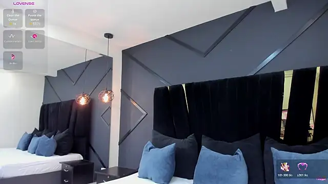 princesaparis online show from March 13, 5:29 pm