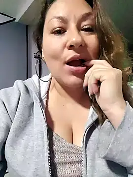 Snapshot of sakotodika chatting on February 24, 10:32 pm sakotodika online show from February 24, 10:32 pm