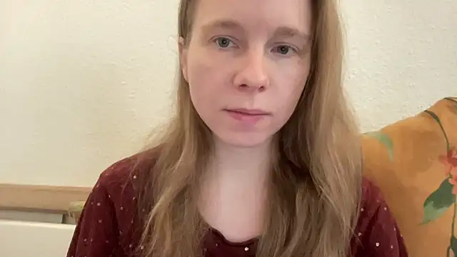 Snapshot of SweetLucy96 chatting on February 28, 9:58 am SweetLucy96 online show from February 28, 9:58 am