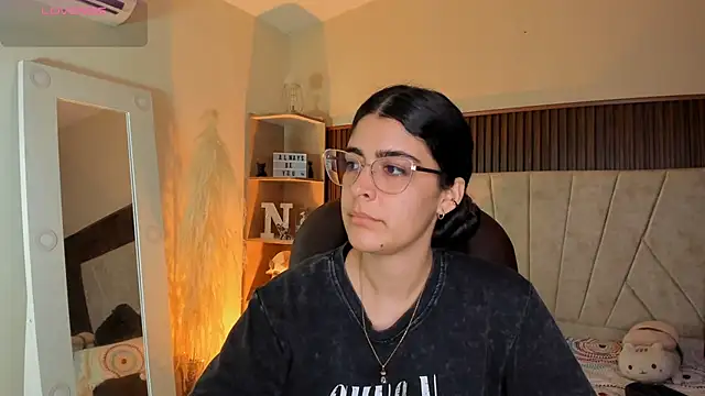  Niah  online show from January 13, 8:46 pm