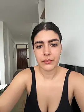  Niah  online show from April 11, 9:29 pm