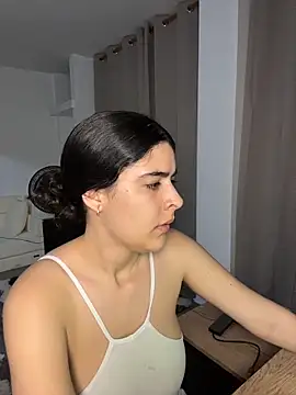  Niah  online show from April 6, 12:50 am